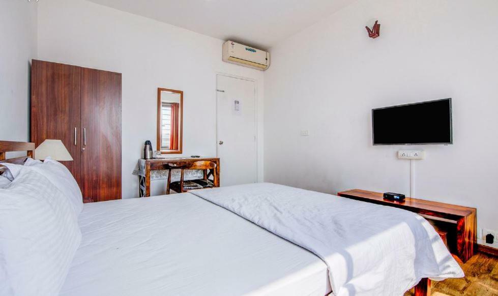 Isec Apartment Mumbai Bagian luar foto