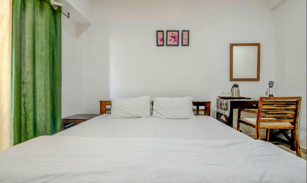 Isec Apartment Mumbai Bagian luar foto